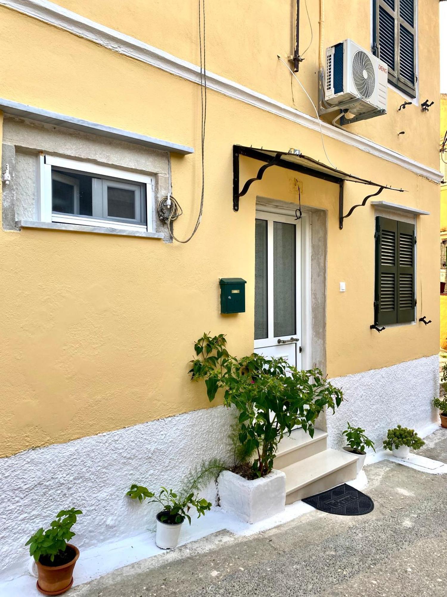Corfu Port Art Studios Экстерьер фото